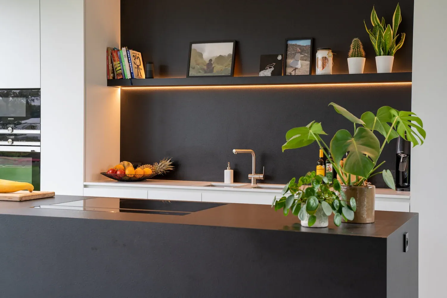 Volledig afgewerkt maatwerkinterieur, geplaatst